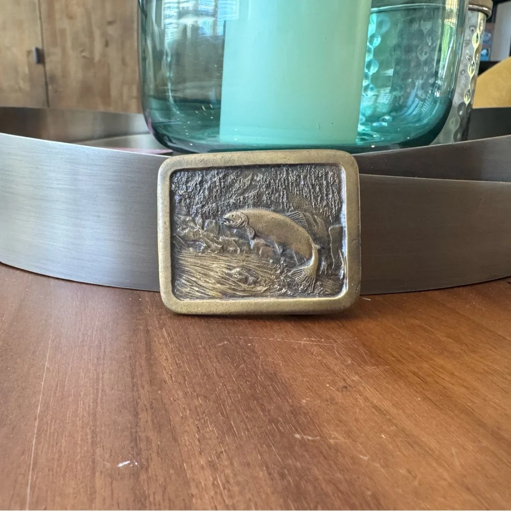 Vintage 1977 Brass Trout Belt Buckle - Picture 4 of 8